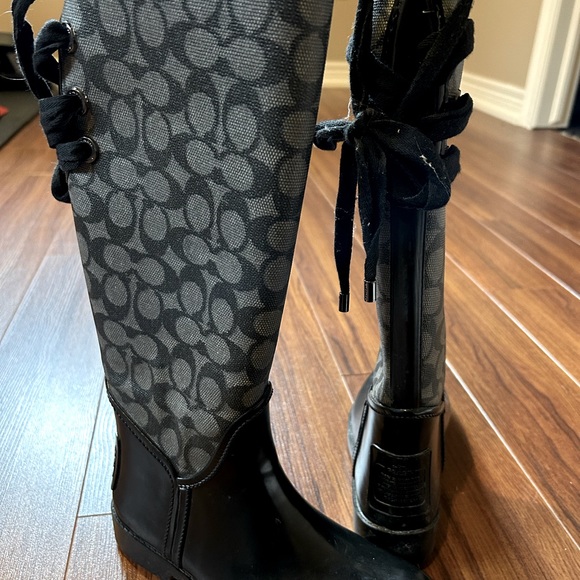 Coach Shoes - Coach Lace Up Rainboots size 6